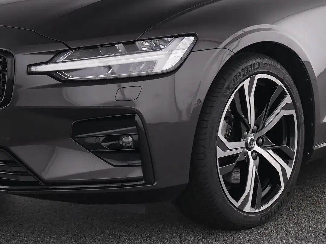 Volvo V60 B4 Plus Dark - Thumbnail 8