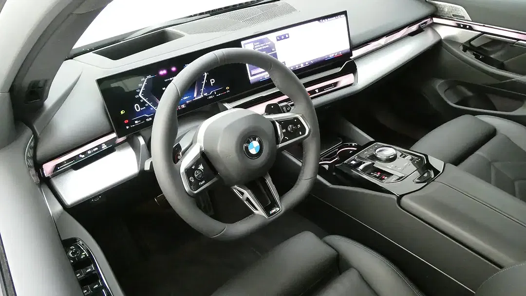 BMW 540 xDrive Pro - Thumbnail 10