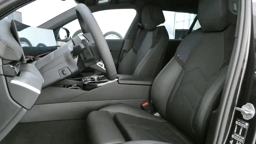 BMW 540 xDrive Pro - Thumbnail 11