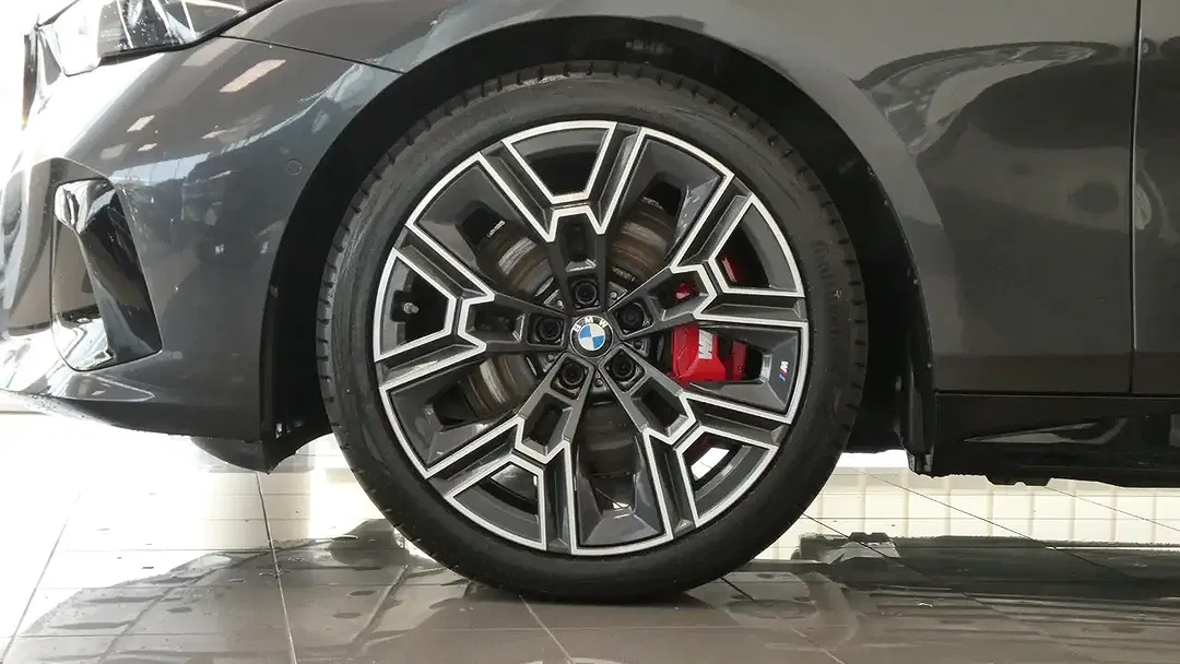 BMW 540 xDrive Pro - Thumbnail 4