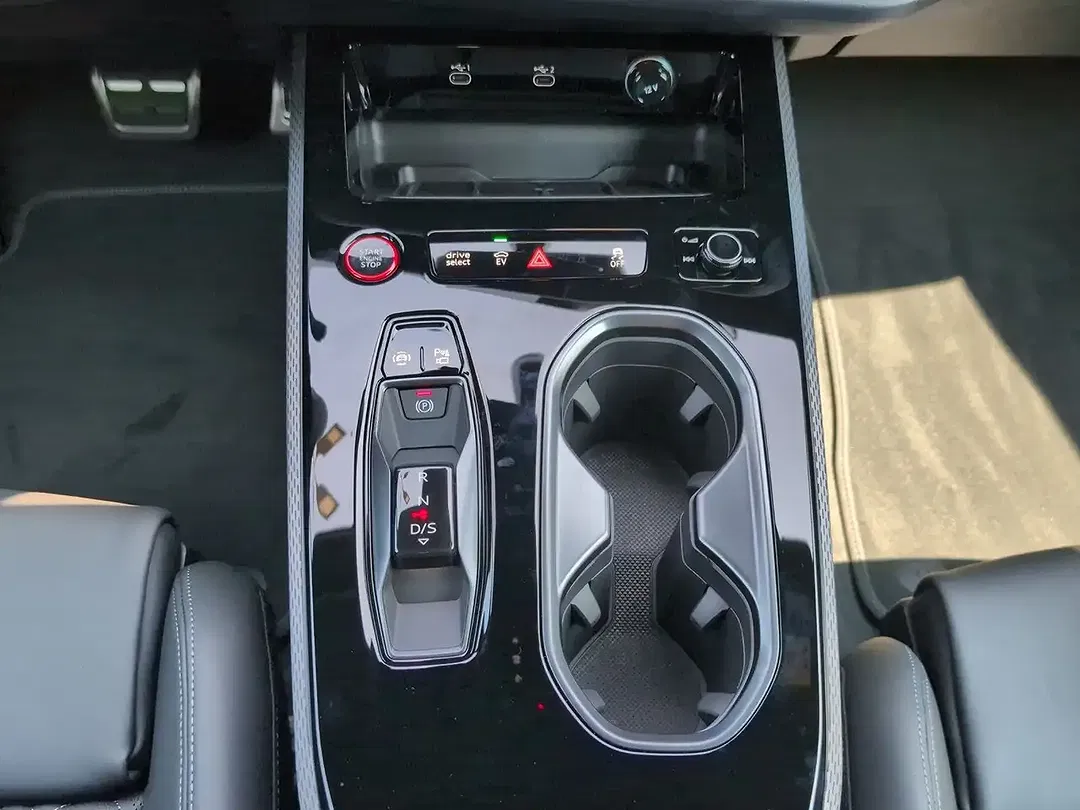 Audi A6 quattro Edition One - Thumbnail 7