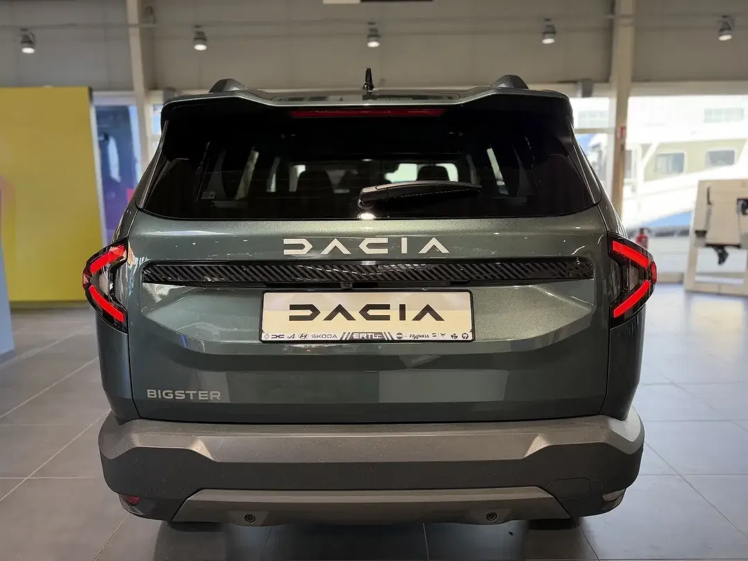 Dacia Bigster TCe Journey - Thumbnail 13