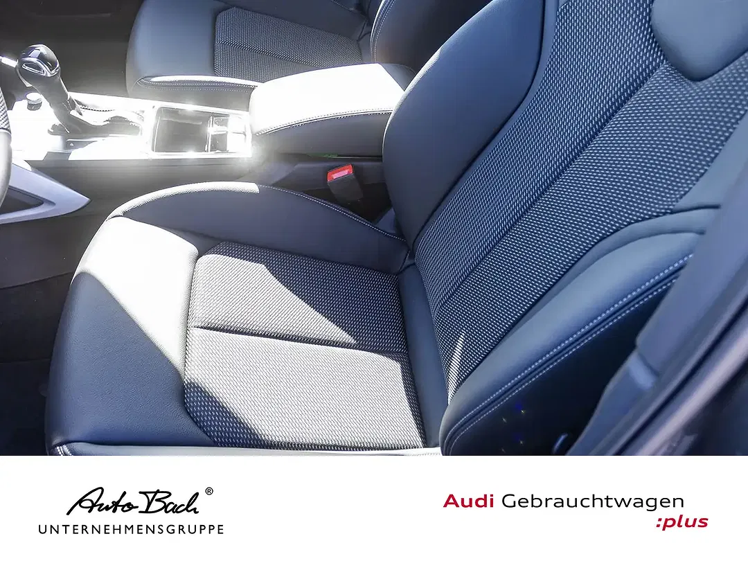 Audi Q2 S tronic S line - Thumbnail 9
