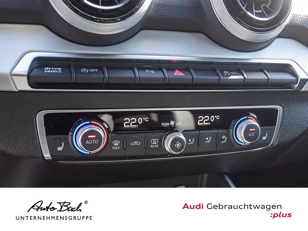 Audi Q2 S tronic S line - Thumbnail 13