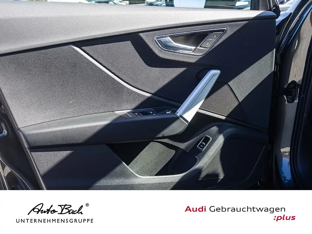 Audi Q2 S tronic S line - Thumbnail 8