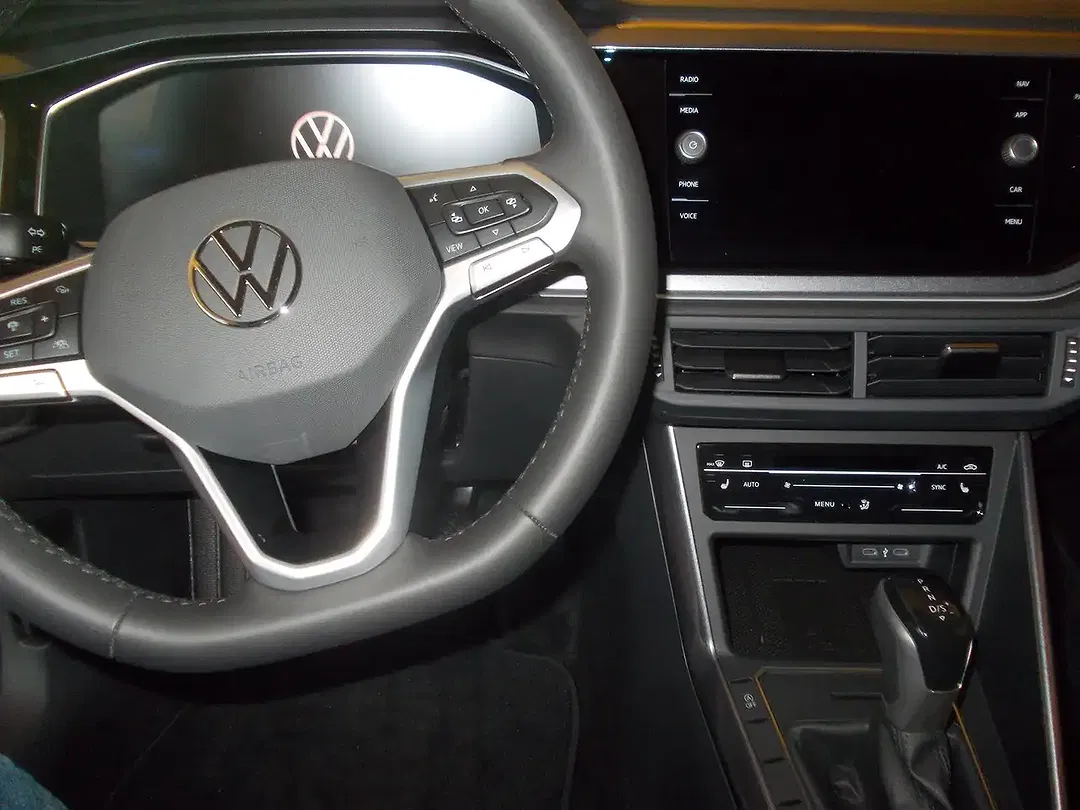 Volkswagen Polo - foto 10