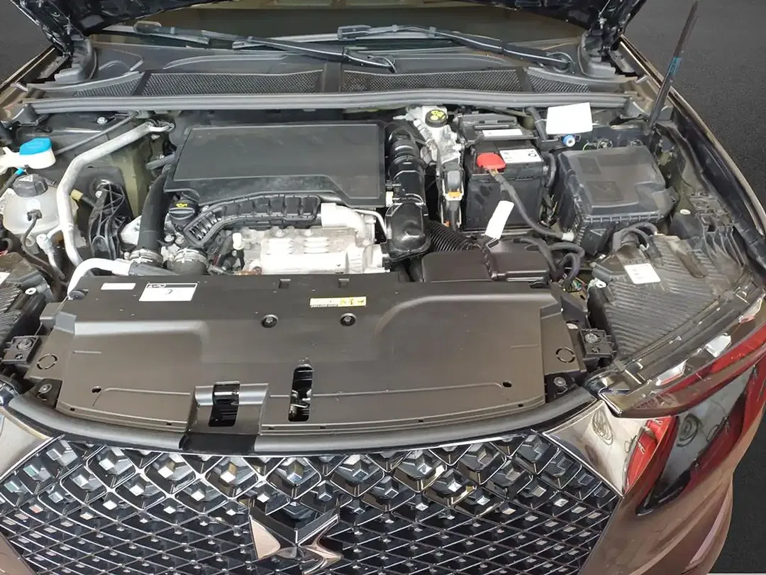 DS Automobiles DS 4 - Thumbnail 3