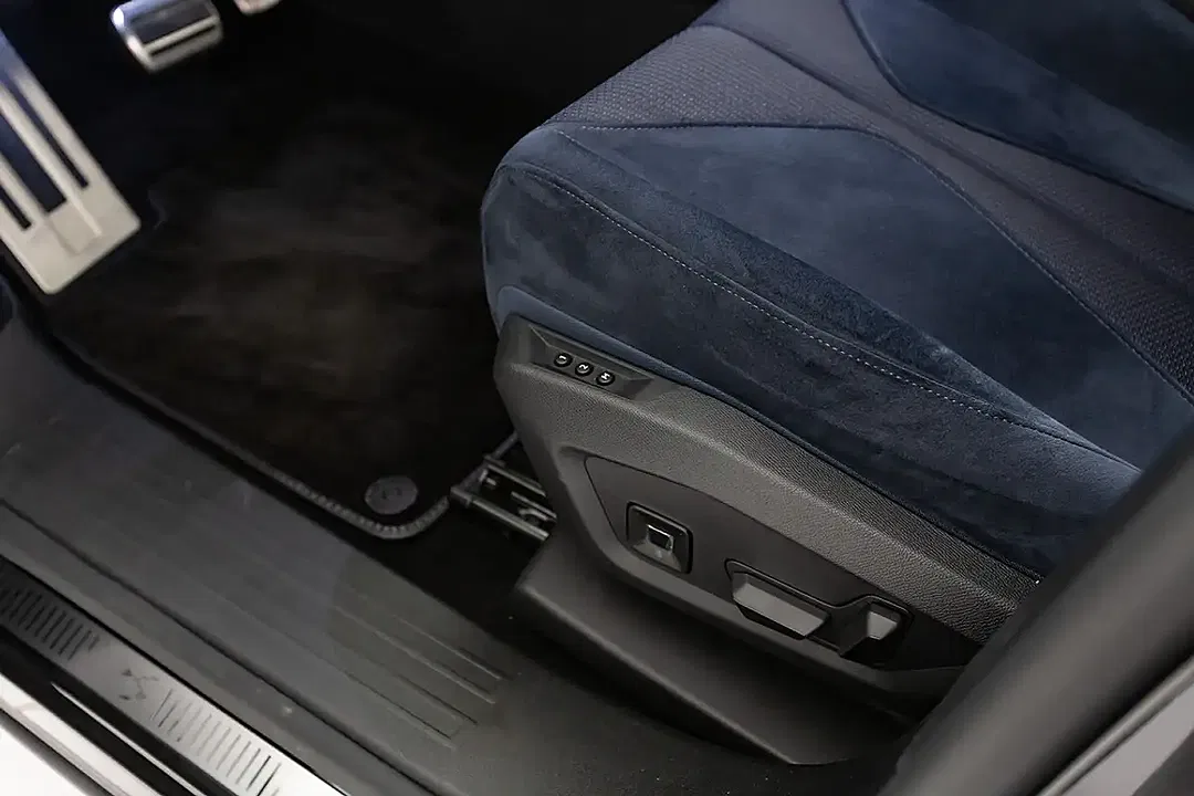 DS Automobiles N°8 - Thumbnail 12