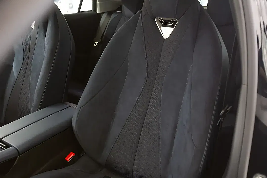 DS Automobiles N°8 - Thumbnail 13