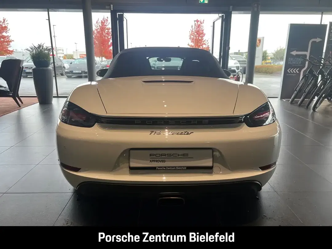 Porsche Boxster - Thumbnail 5