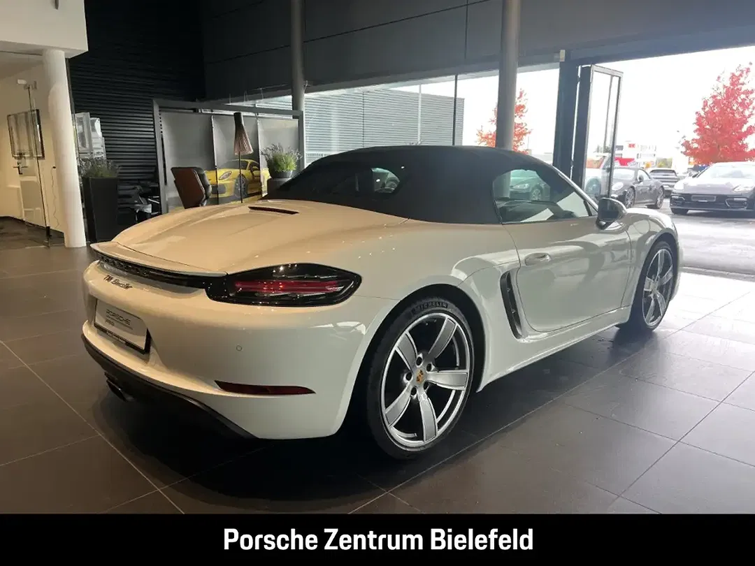 Porsche Boxster - Thumbnail 6
