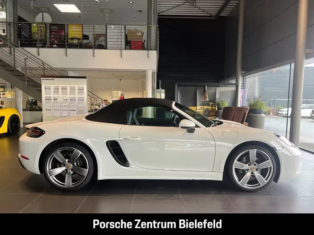 Porsche Boxster - Thumbnail 7