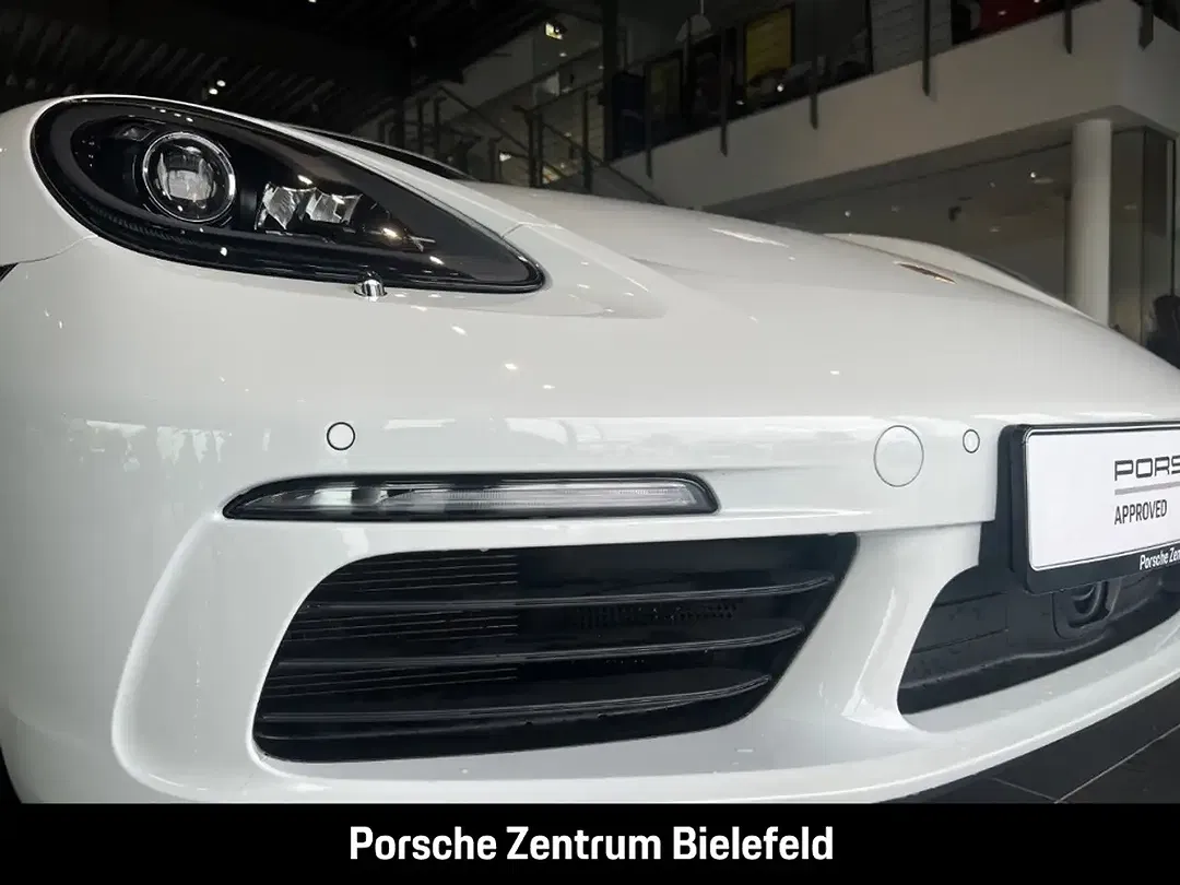 Porsche Boxster - Thumbnail 9