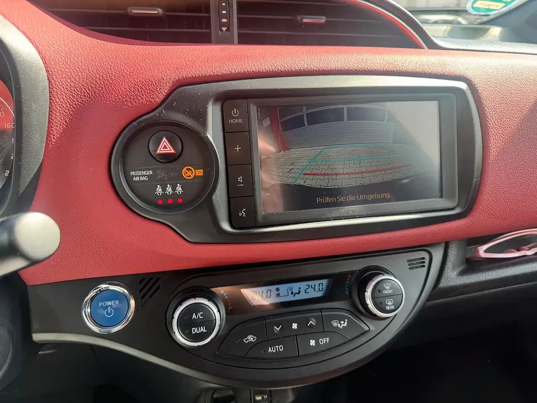 Toyota Yaris Hybrid Style Selection - foto 11