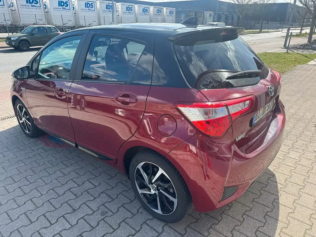 Toyota Yaris Hybrid Style Selection - foto 2