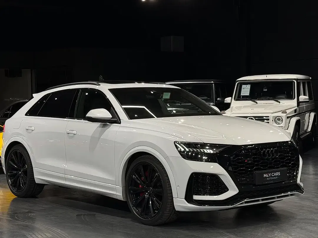 Audi RS Q8 quattro - Thumbnail 13