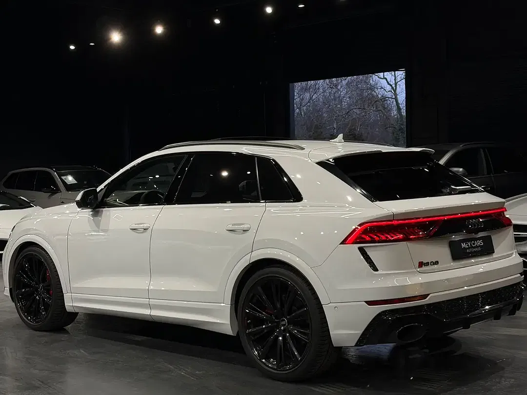 Audi RS Q8 quattro - Thumbnail 7