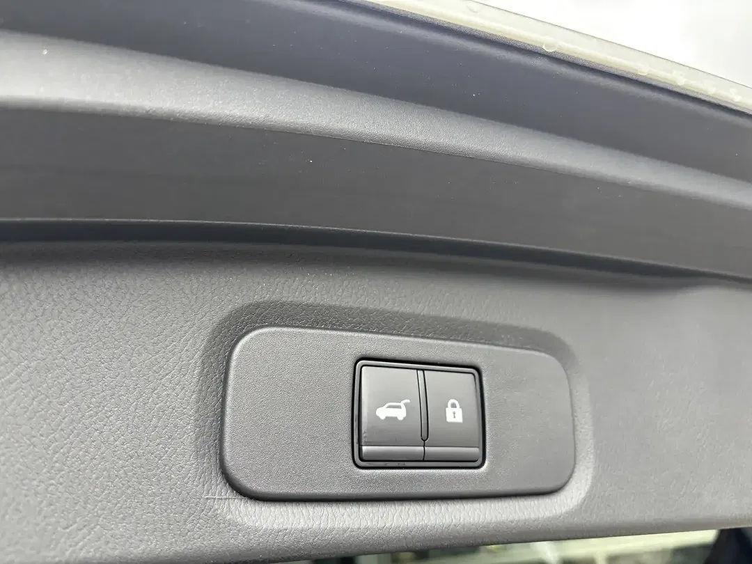 Nissan Qashqai 1.3 DIG-T Xtronic - Thumbnail 35