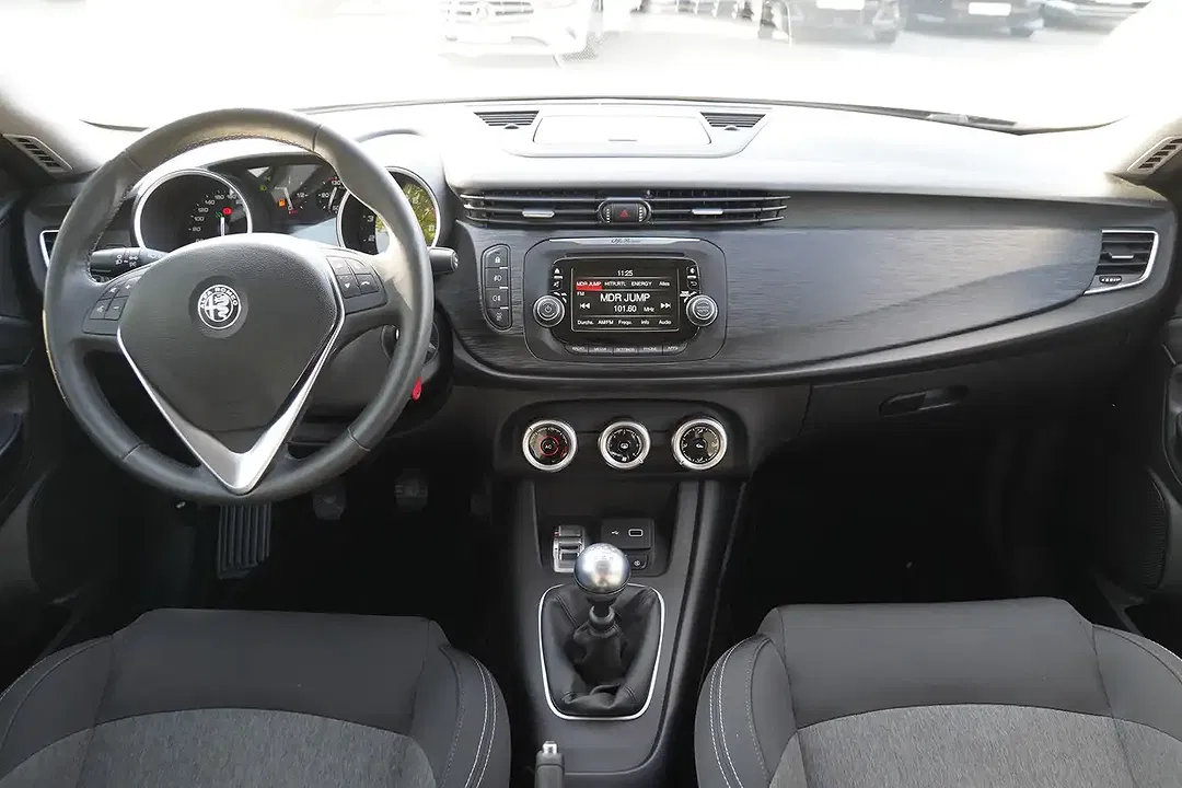 Alfa Romeo Giulietta 1.4 - Thumbnail 9
