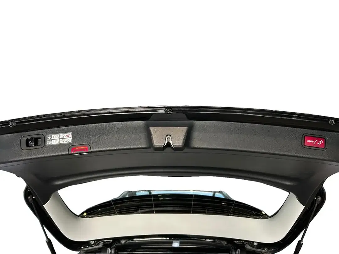 Mercedes-Benz C 220 MBUX Avantgarde Night - Thumbnail 13