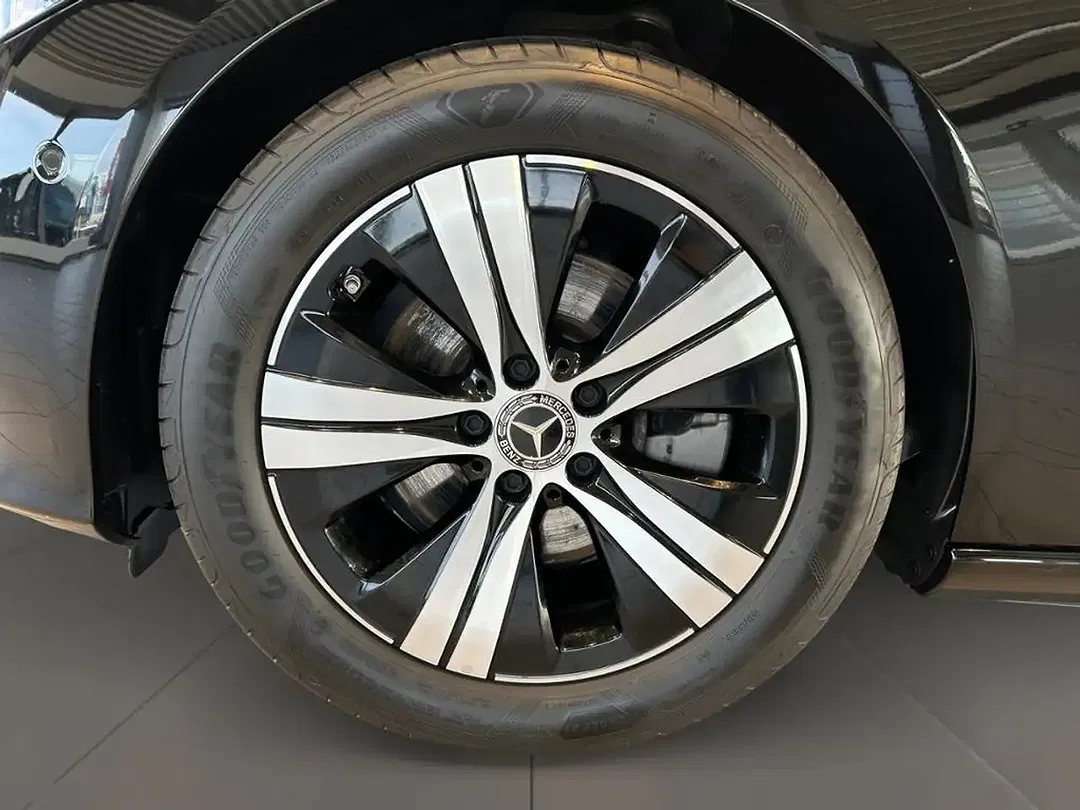 Mercedes-Benz C 220 MBUX Avantgarde Night - Thumbnail 8
