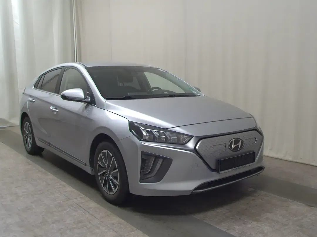 Hyundai IONIQ Style - foto 1