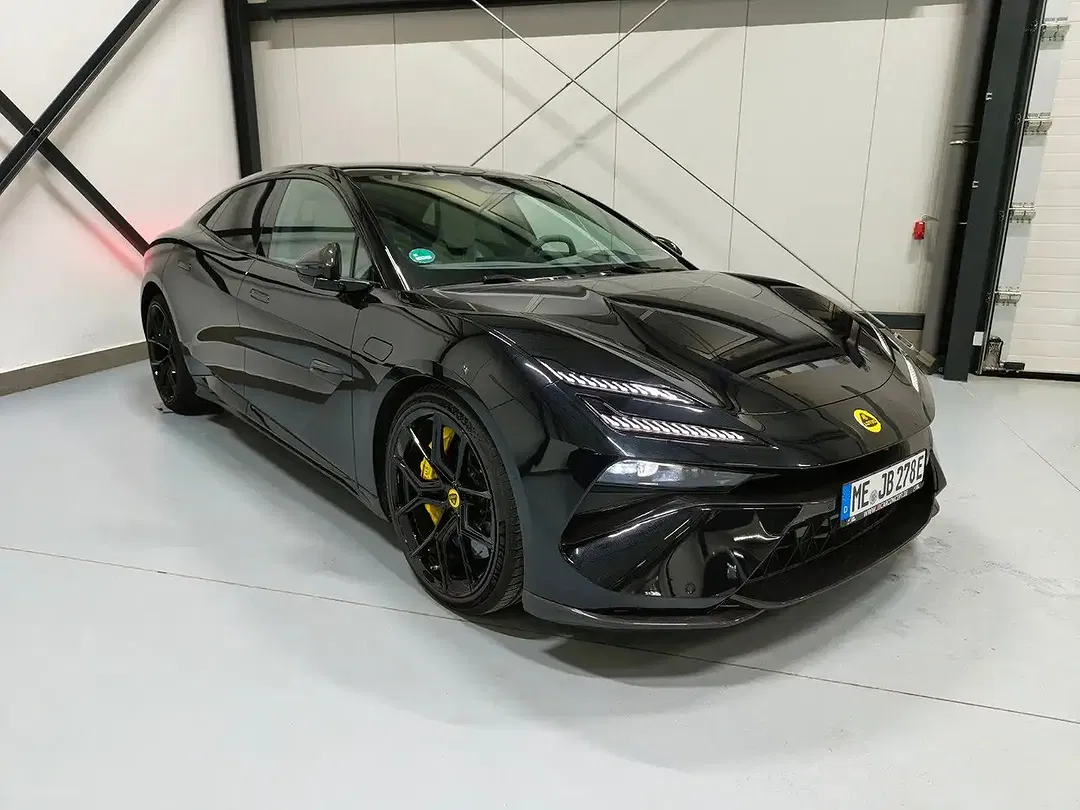 Lotus Emeya R - foto 1