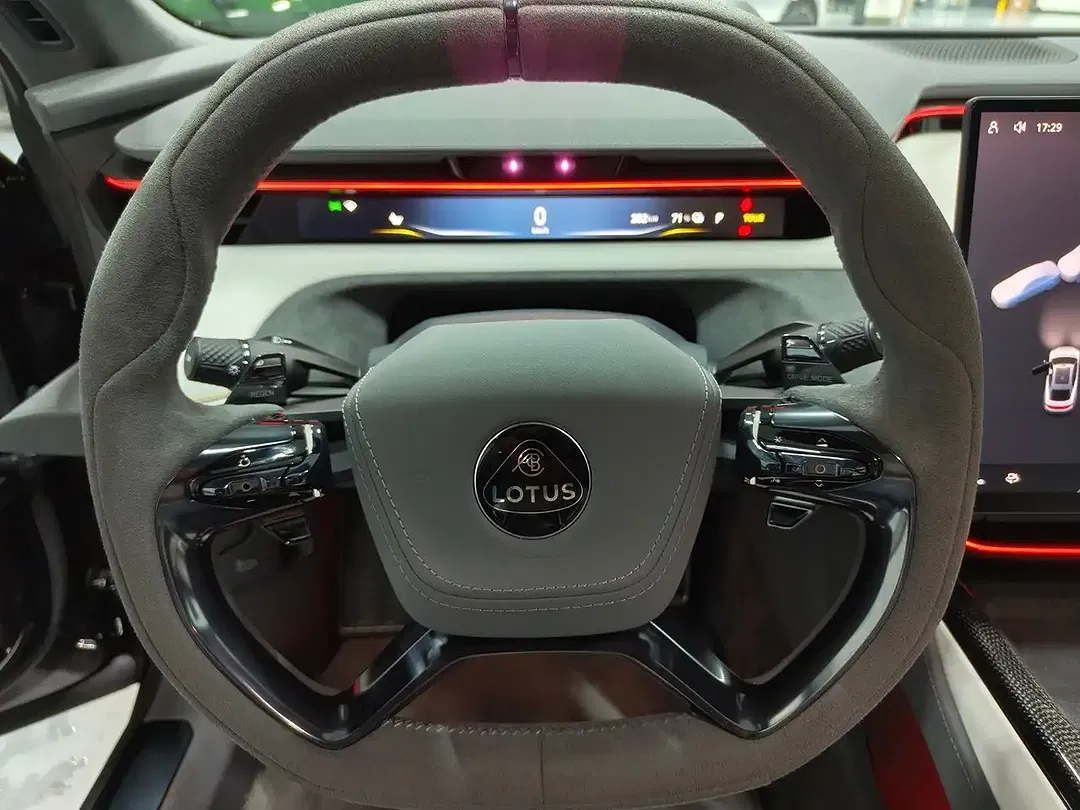 Lotus Emeya R - Thumbnail 10