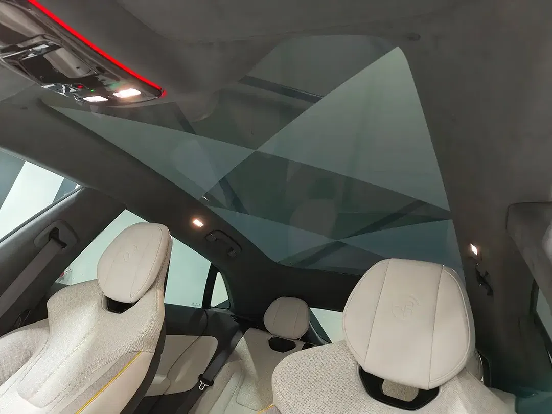 Lotus Emeya R - Thumbnail 13