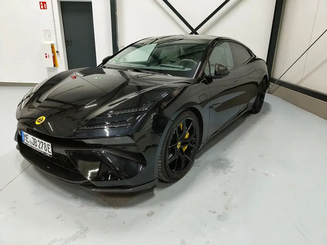 Lotus Emeya R - Thumbnail 3