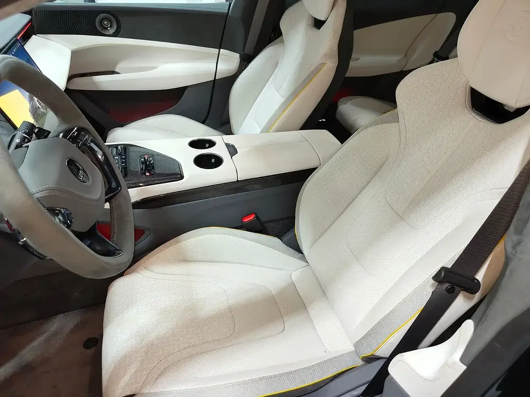 Lotus Emeya R - Thumbnail 8