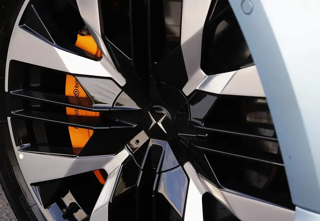 Polestar 4 Performance Pilot Plus - foto 2