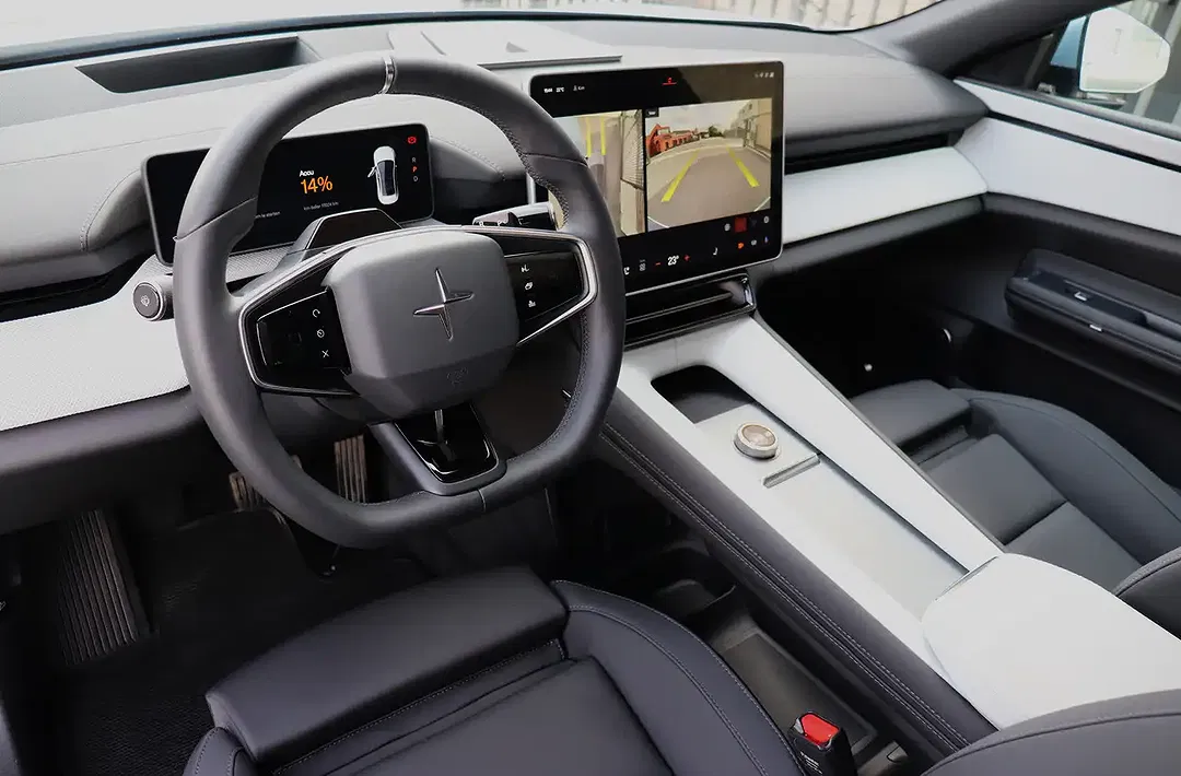 Polestar 4 Performance Pilot Plus - Thumbnail 21