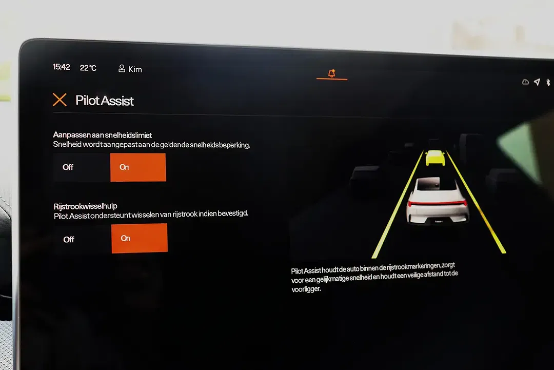 Polestar 4 Performance Pilot Plus - Thumbnail 23
