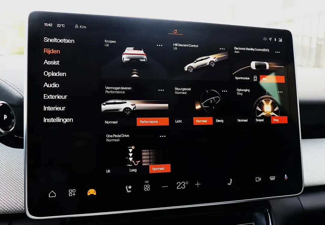 Polestar 4 Performance Pilot Plus - Thumbnail 24