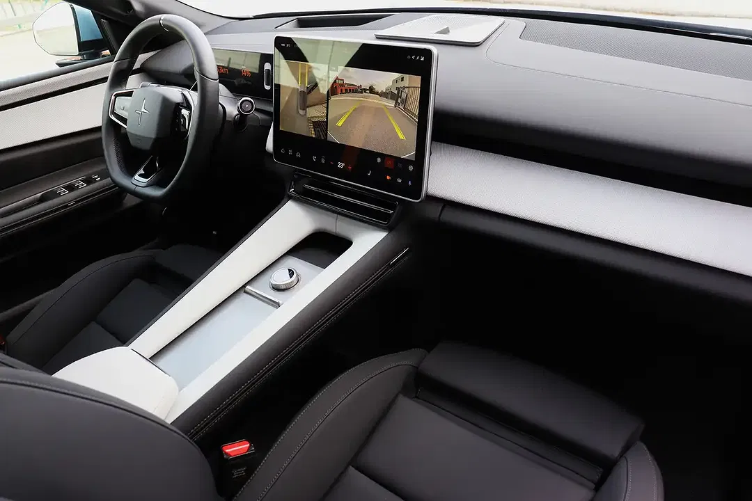 Polestar 4 Performance Pilot Plus - Thumbnail 26