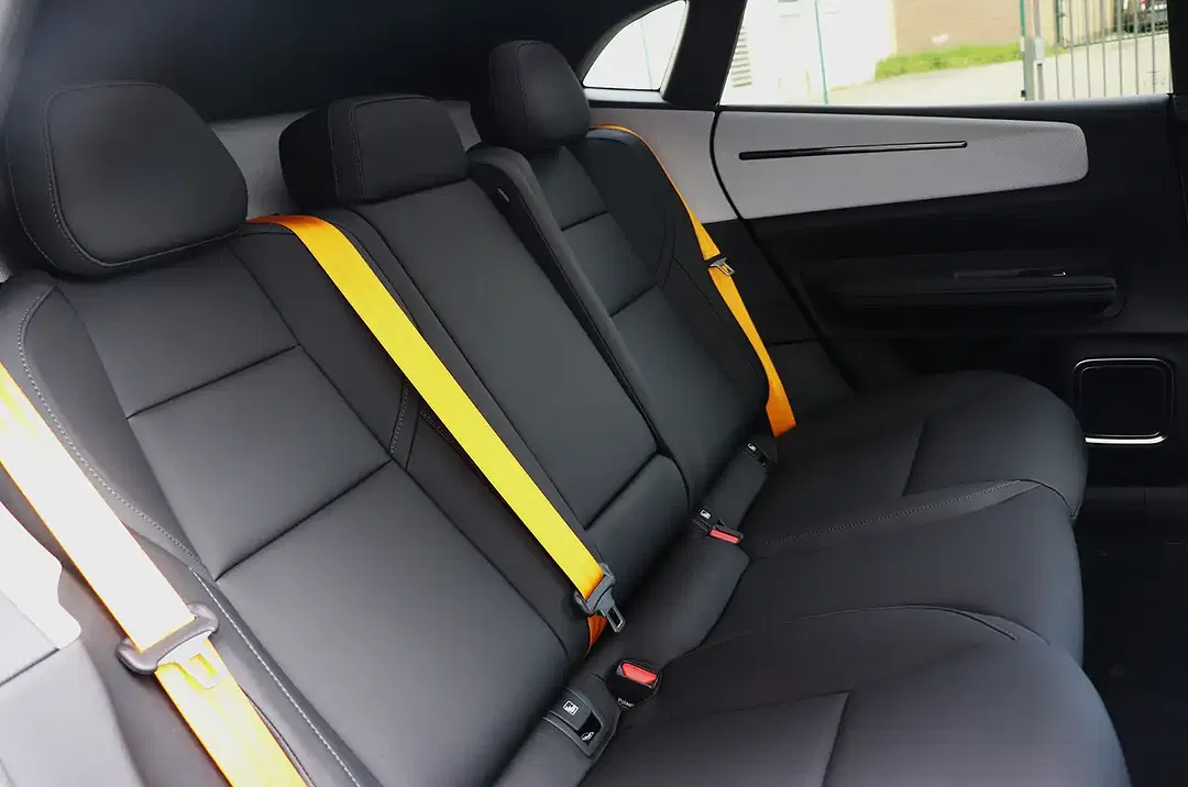 Polestar 4 Performance Pilot Plus - Thumbnail 29