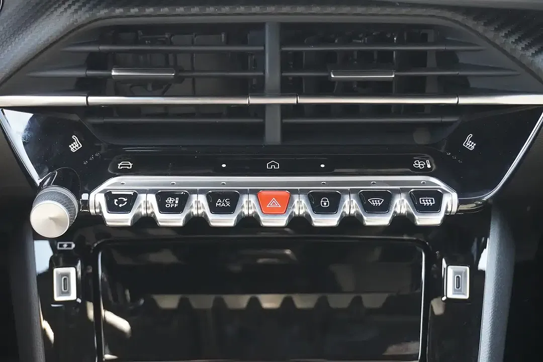 Peugeot 2008 145 AUT Hybrid GT - Thumbnail 14