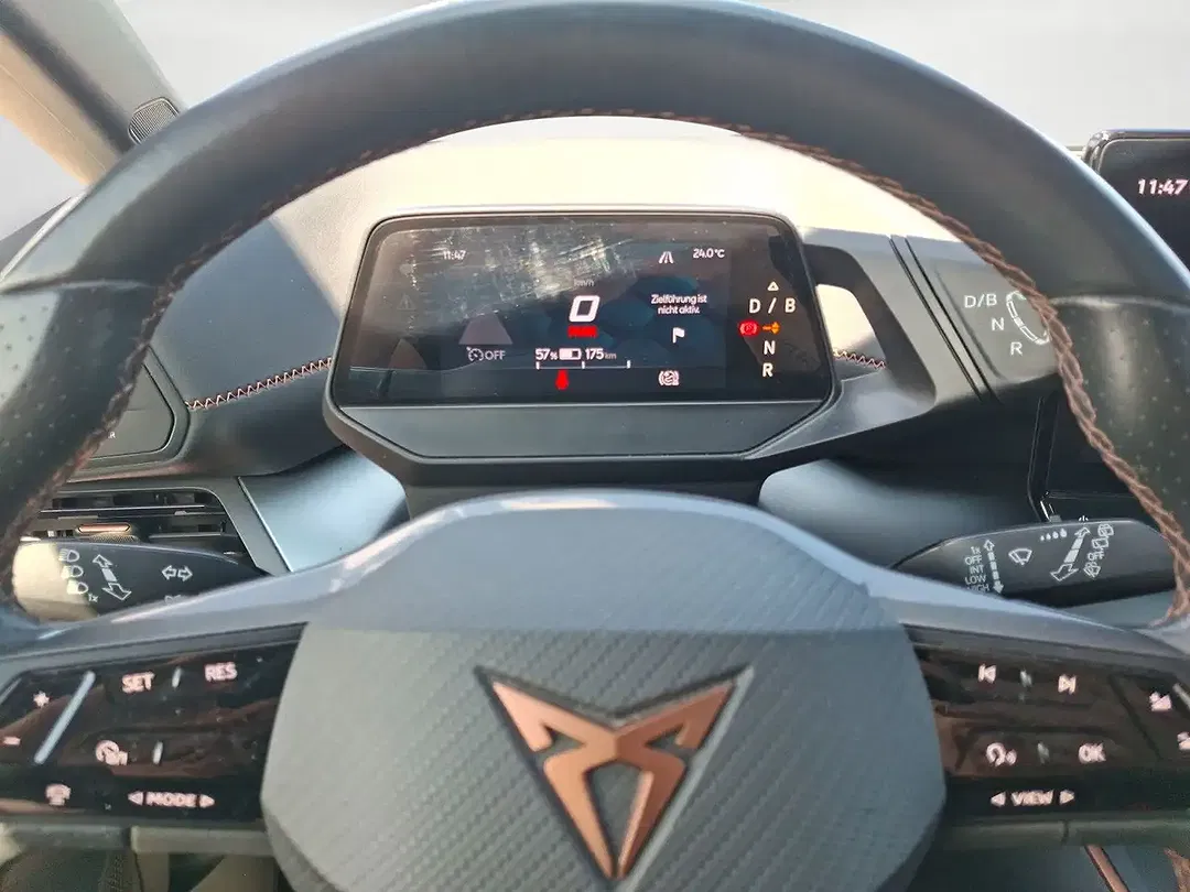 CUPRA Born - Thumbnail 10