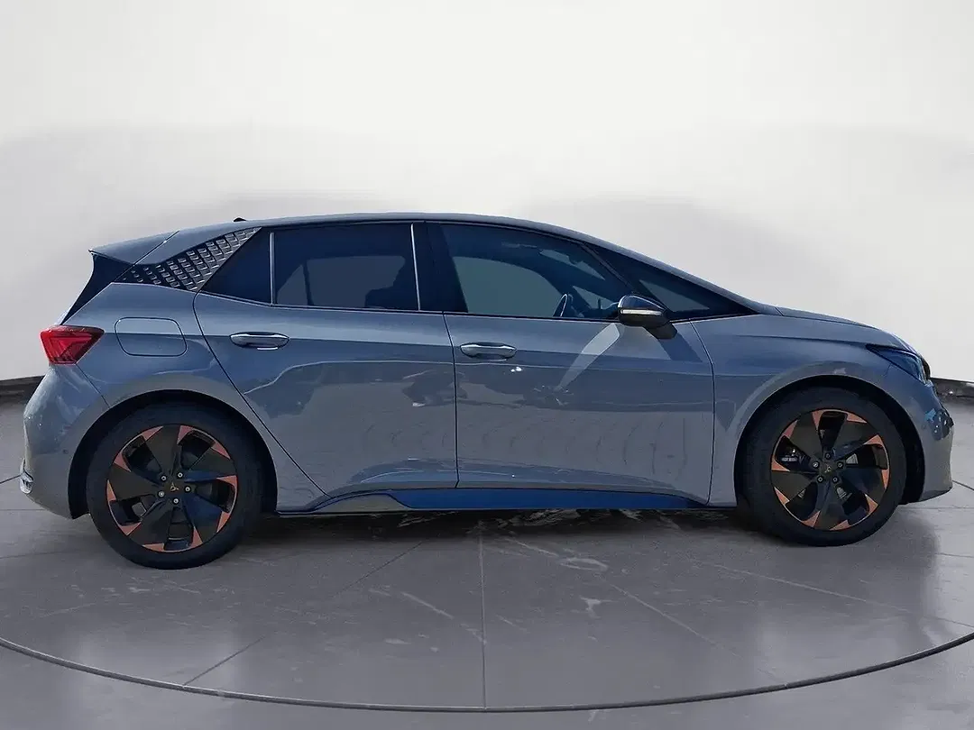 CUPRA Born - Thumbnail 5