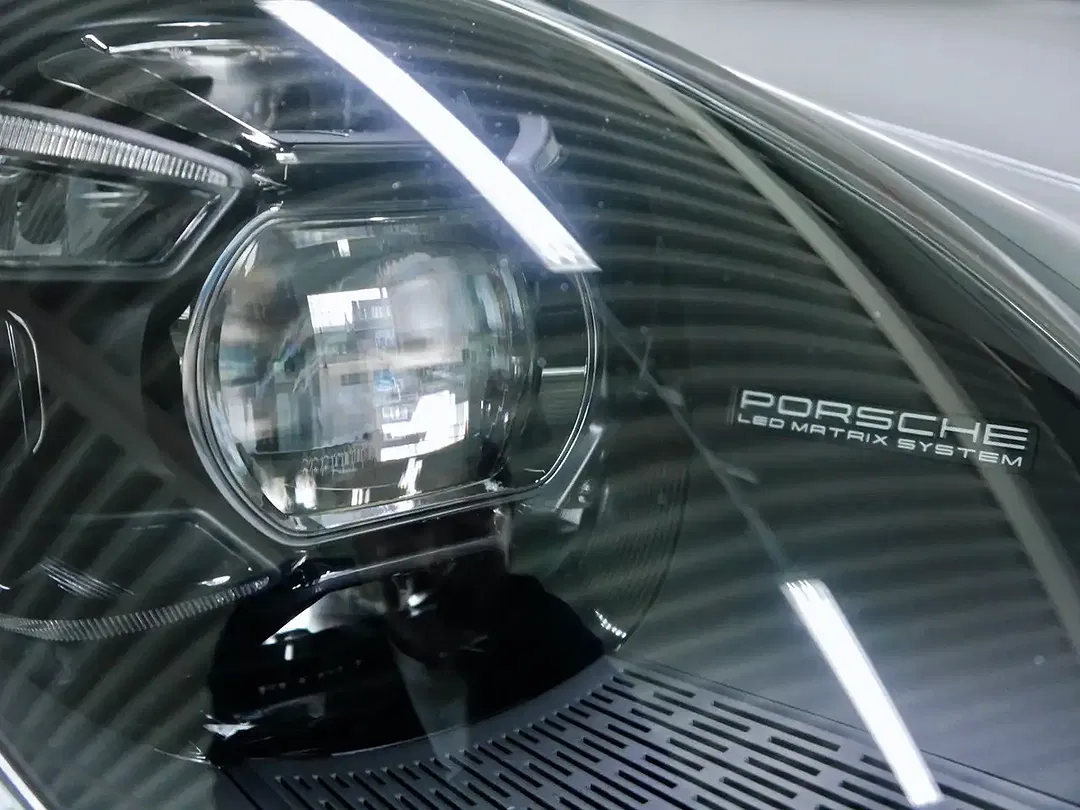 Porsche 992 - Thumbnail 13