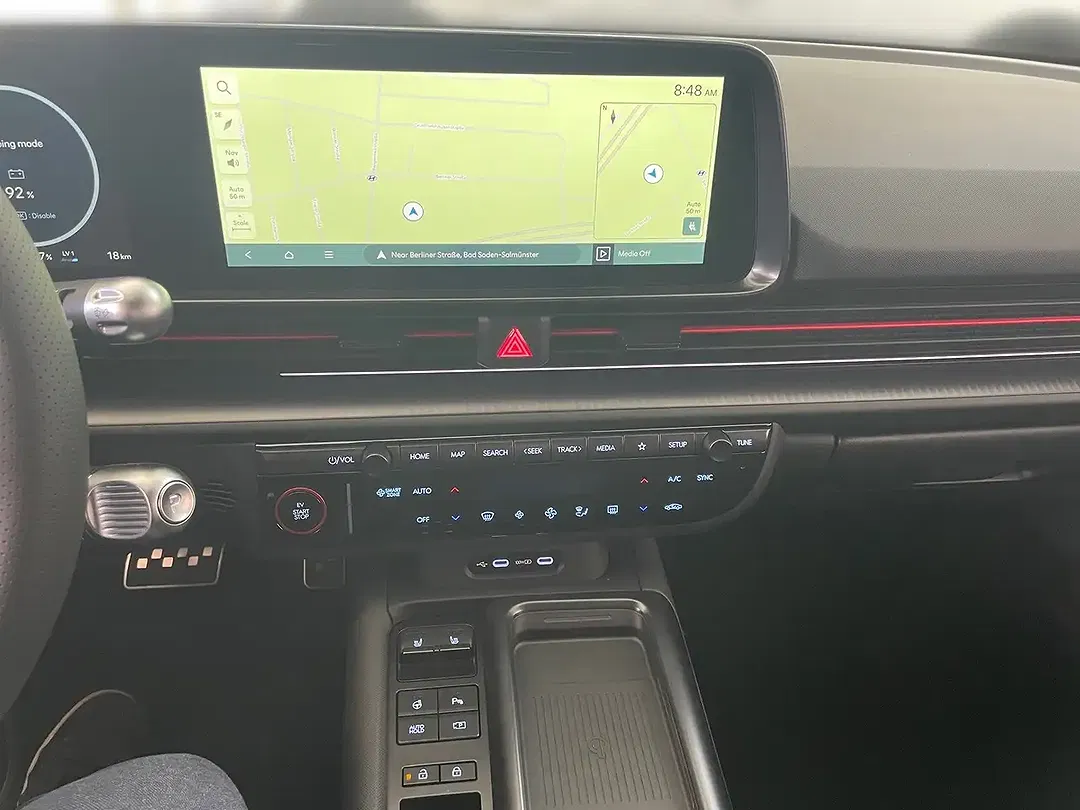 Hyundai IONIQ 6 EV N Line - Thumbnail 9