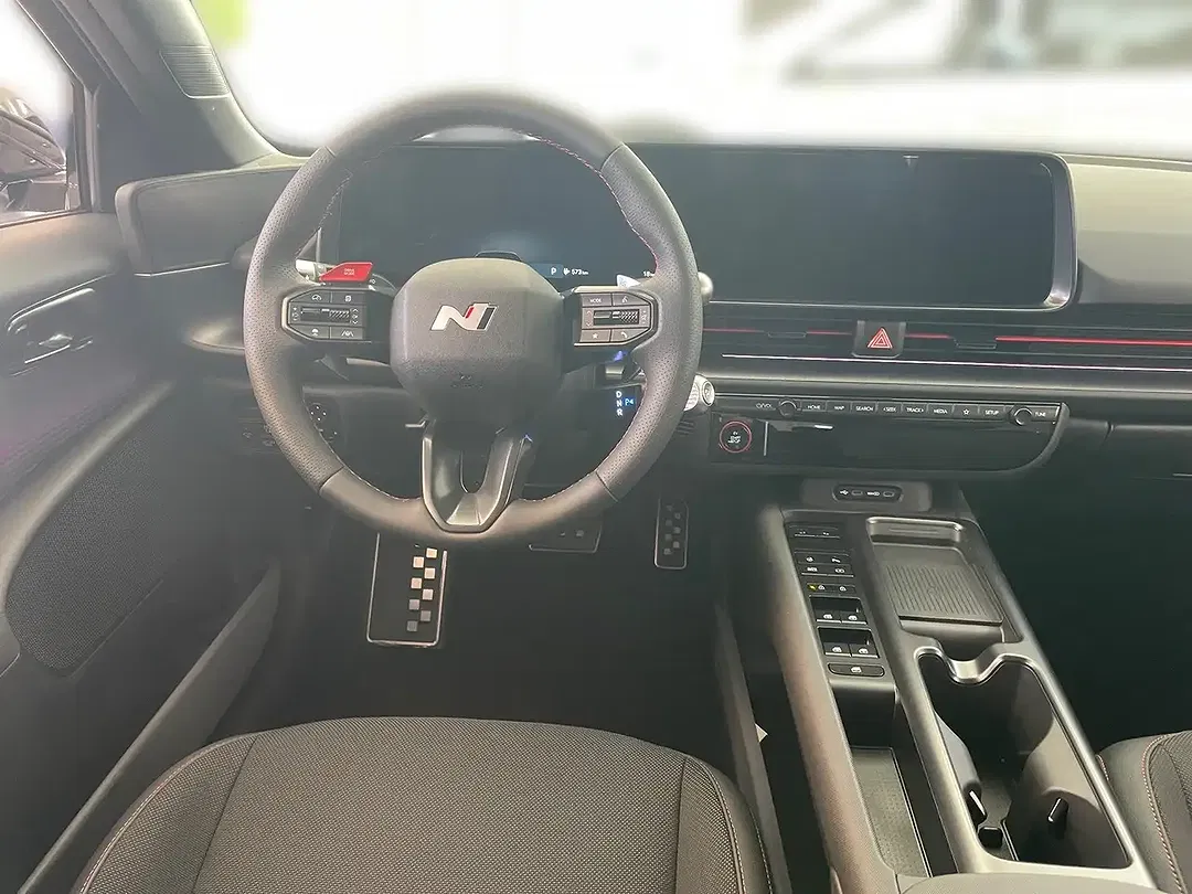 Hyundai IONIQ 6 EV N Line - Thumbnail 10