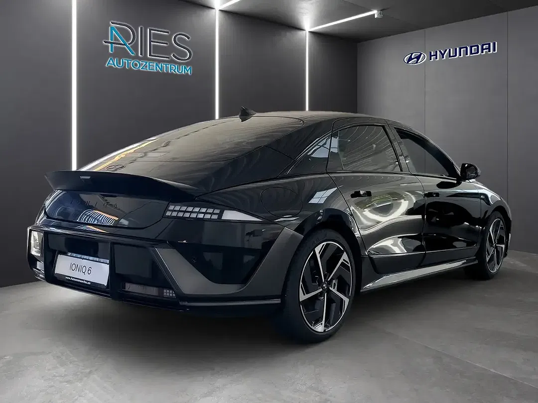 Hyundai IONIQ 6 EV N Line - Thumbnail 3
