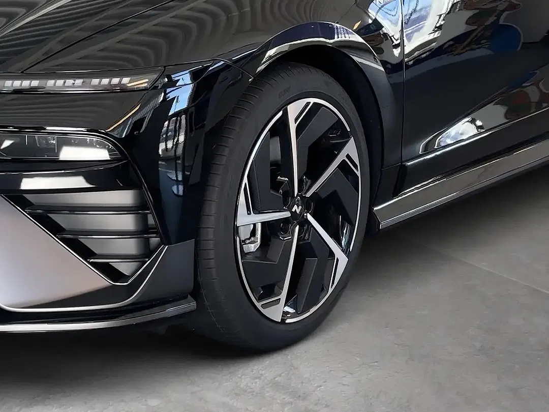 Hyundai IONIQ 6 EV N Line - Thumbnail 6