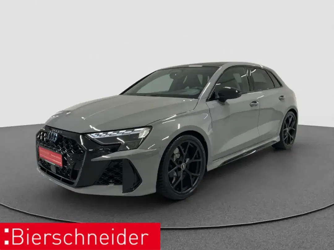Audi RS3 Matrix LED - foto 1