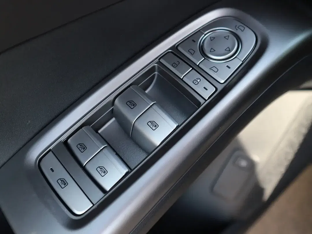 BYD Dolphin DM-i Boost - Thumbnail 12