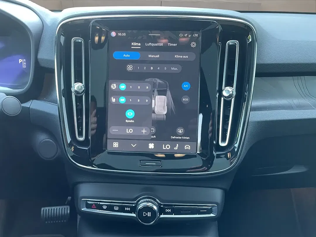 Volvo C40 eAWD Plus - Thumbnail 10
