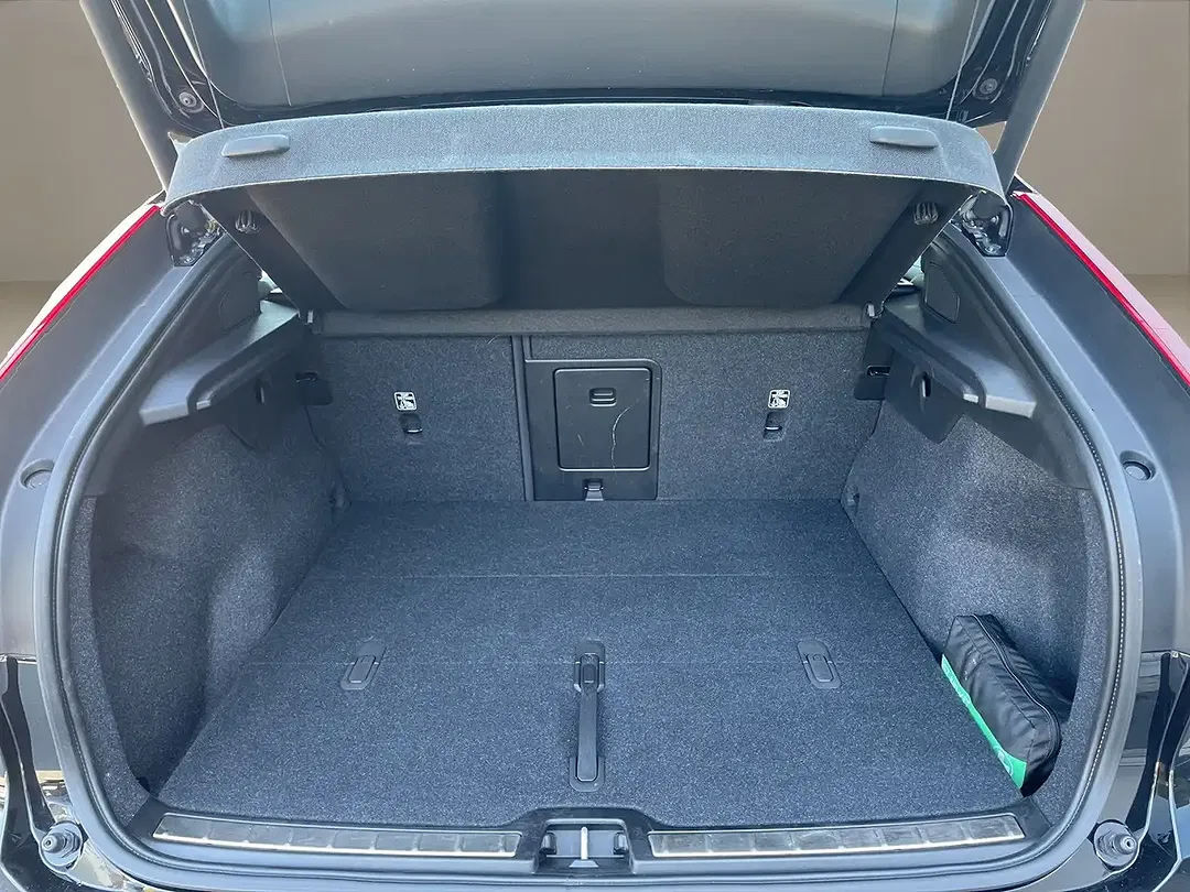 Volvo C40 eAWD Plus - Thumbnail 14