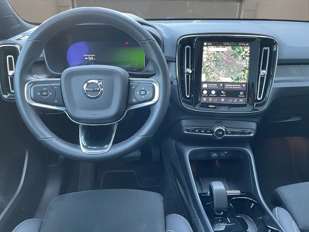 Volvo C40 eAWD Plus - Thumbnail 8